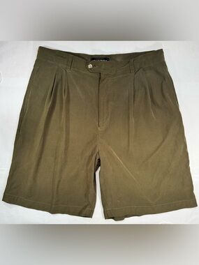 Mens Olive Pleated Dress Shorts Sz 32 Lightweight Soft Classic Fit 7” Inseam